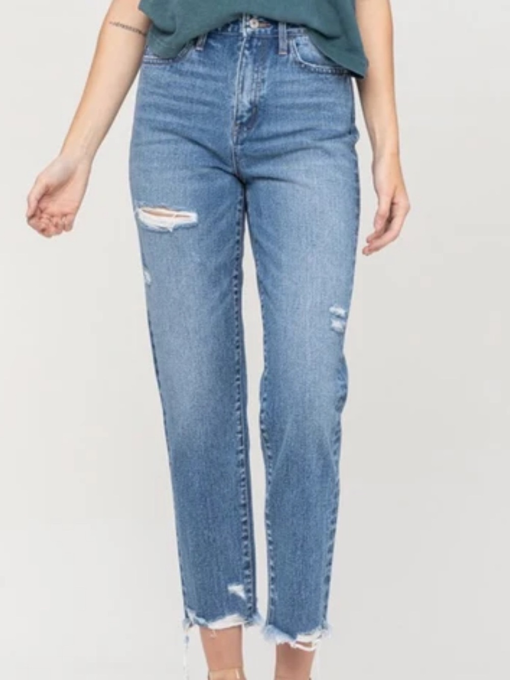 Vervet Emma Distressed Mom Jeans